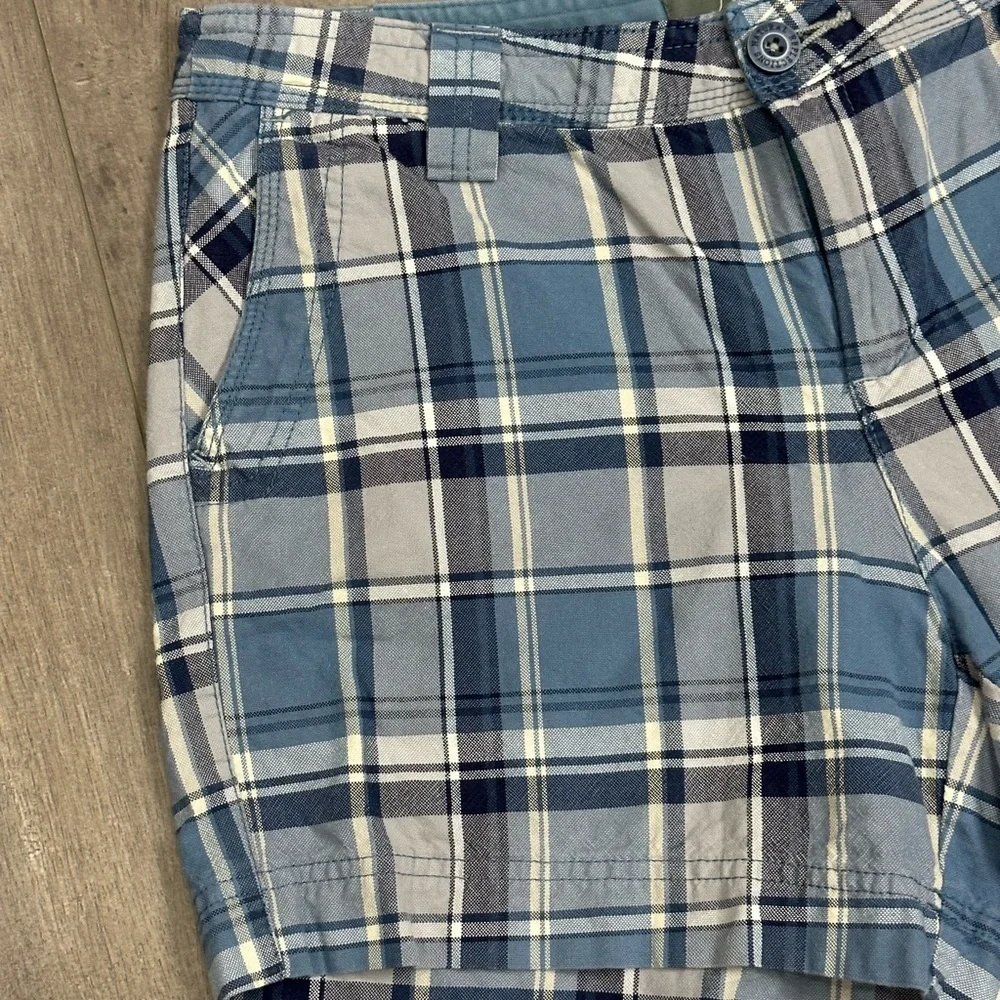 Women’s Natural Relflections 8 Medium Shorts Plaid Blue Chino Khakis 4 Pockets - Picture 5 of 8